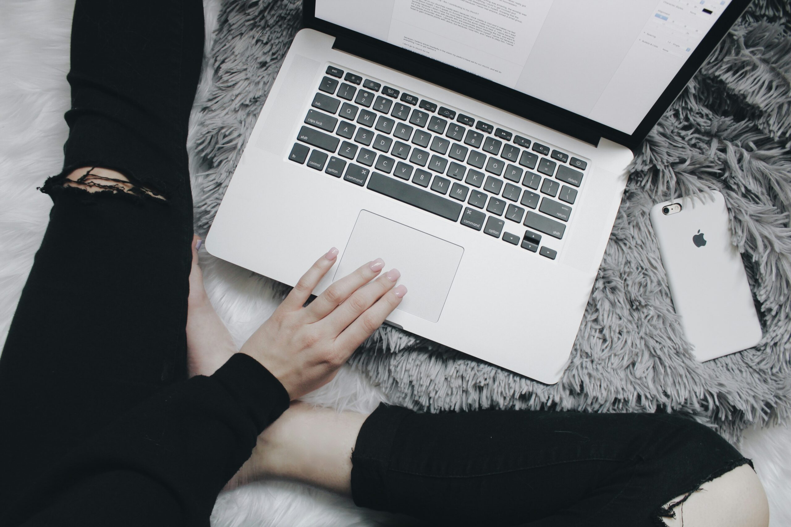 Side Hustle untuk Karyawan: 8 Ide Penghasilan Tambahan Tanpa Ganggu Kerja Utama